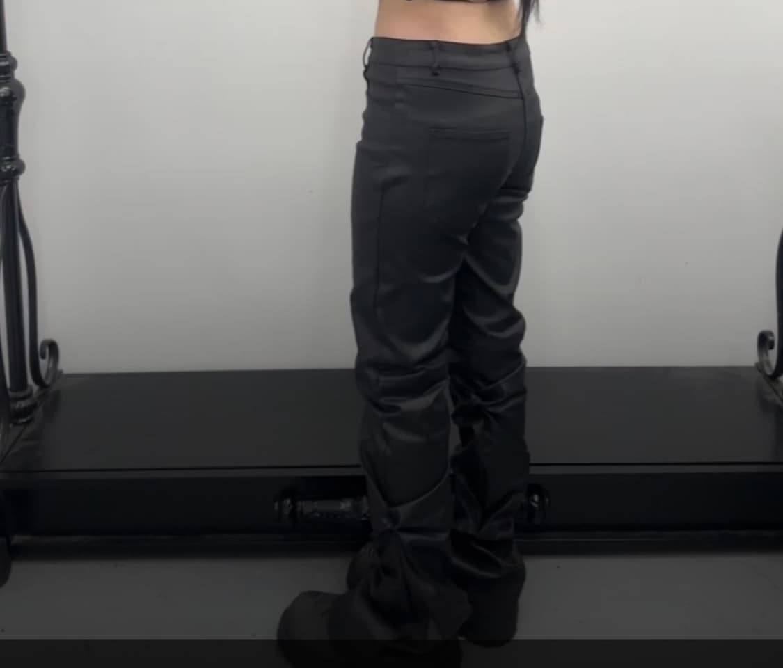 큐빈티지 무광 레더 부츠컷 바지 상품이미지2