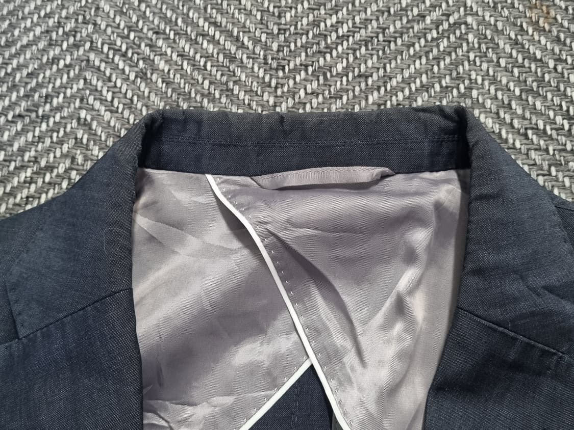 THE SUIT COMPANY — 네이비 린넨 혼방 투버튼 자켓 상품이미지2