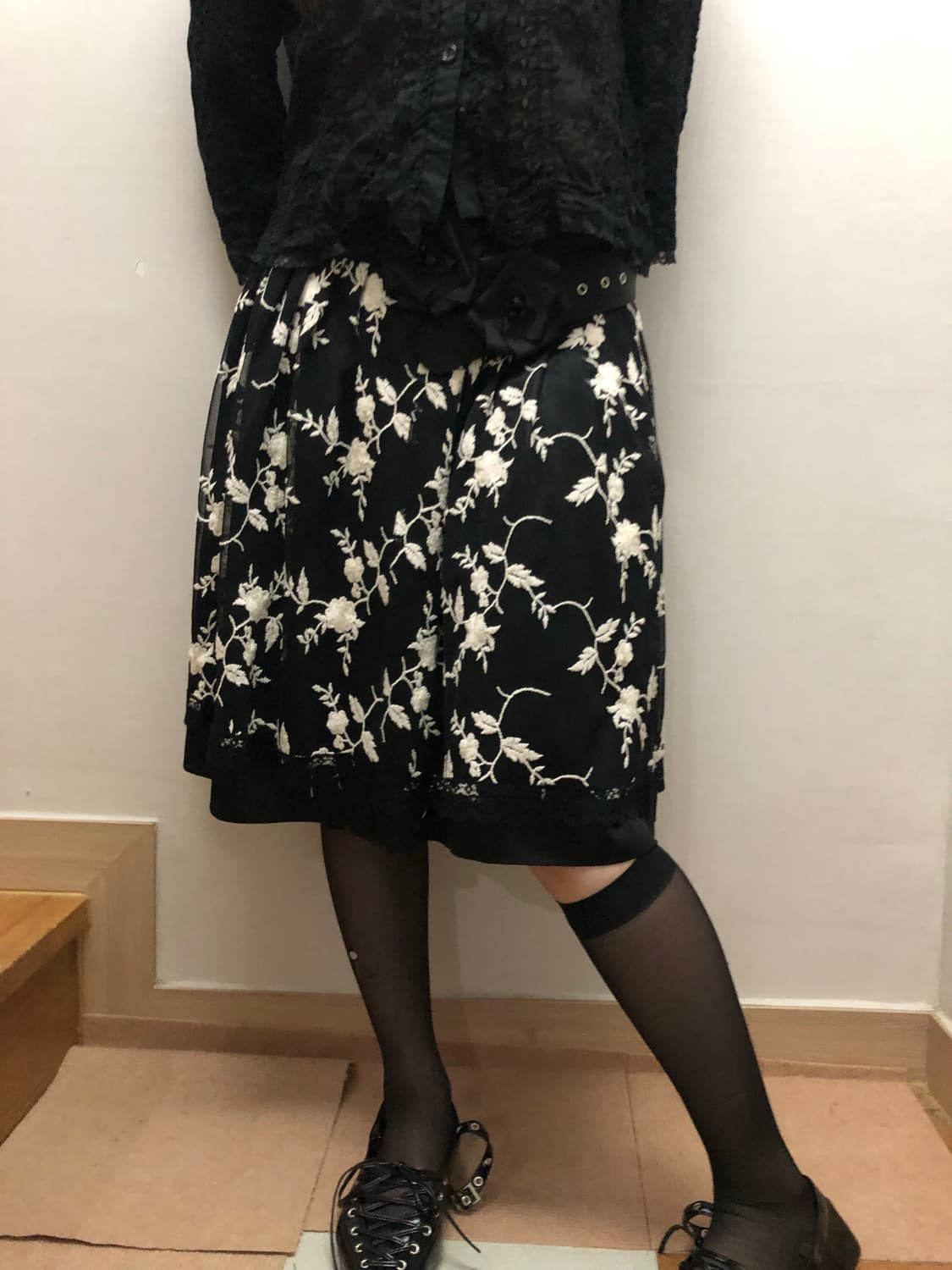 빈티지 네이비 플라워 미디 스커트 상품이미지1