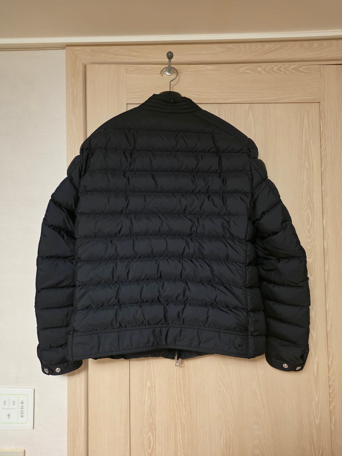 [새상품/5] 몽클레어 아미오 바이커 경량 다운 패딩 자켓 5사이즈 상품이미지8