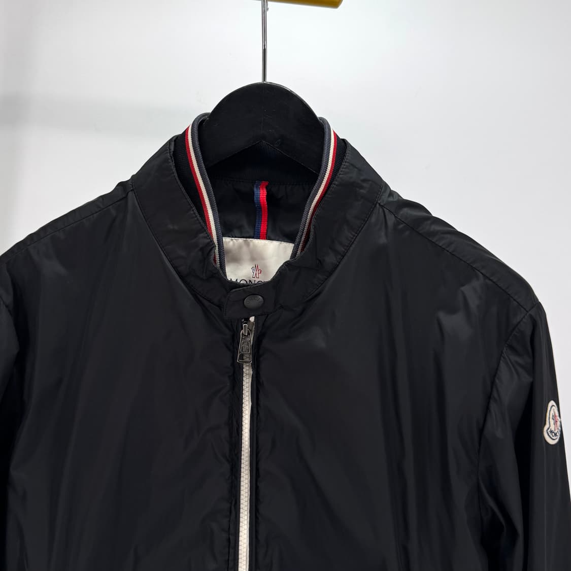 [4사이즈] 몽클레어 바람막이 집업 자켓 블랙 상품이미지8
