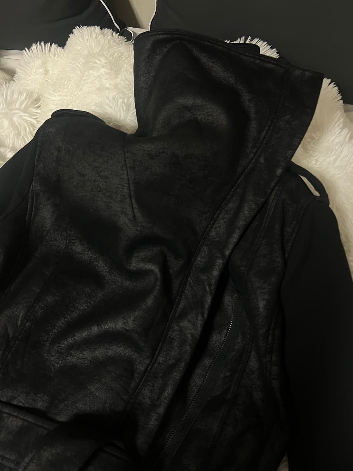 A|X 아르마니익스체인지 블랙퍼 무스탕 상품이미지2