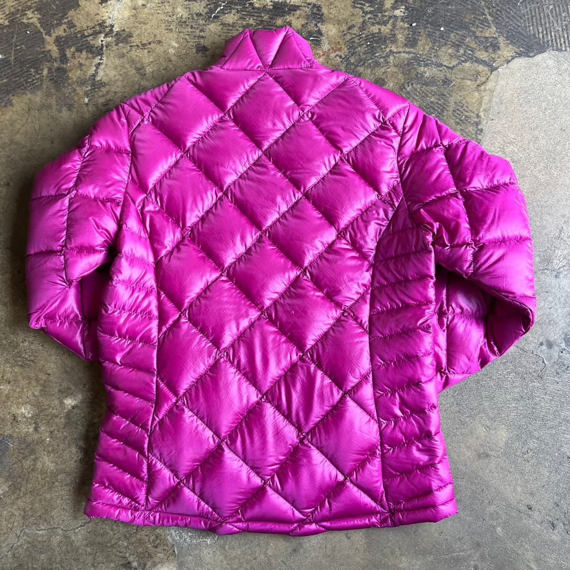 몽벨 퀼팅 경량 패딩 상품이미지7