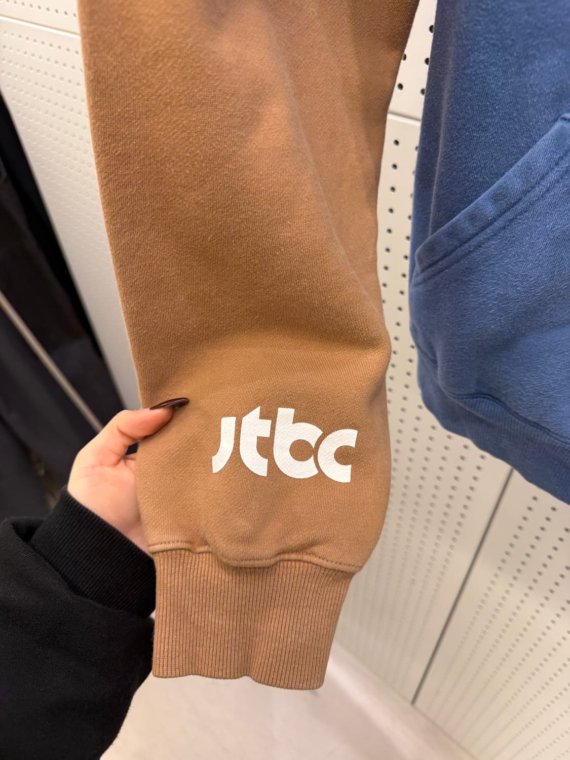 아이앱스튜디오 JTBC 협업 배색 후드티 U1423 상품이미지6