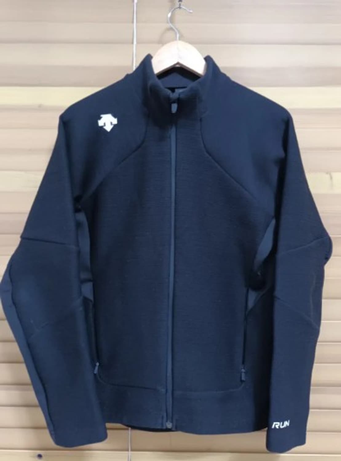 데상트 남성 러닝집업점퍼 100사이즈 상품이미지2