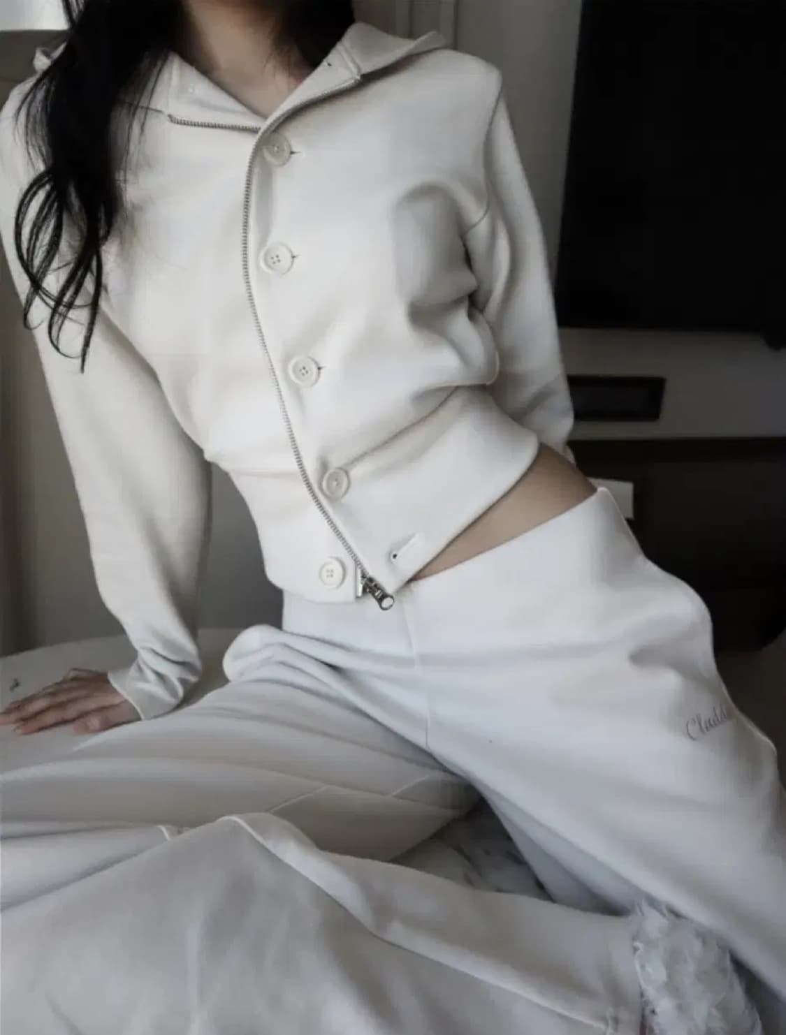 클라따 메이드 트레이닝 세트 크림 상품이미지1