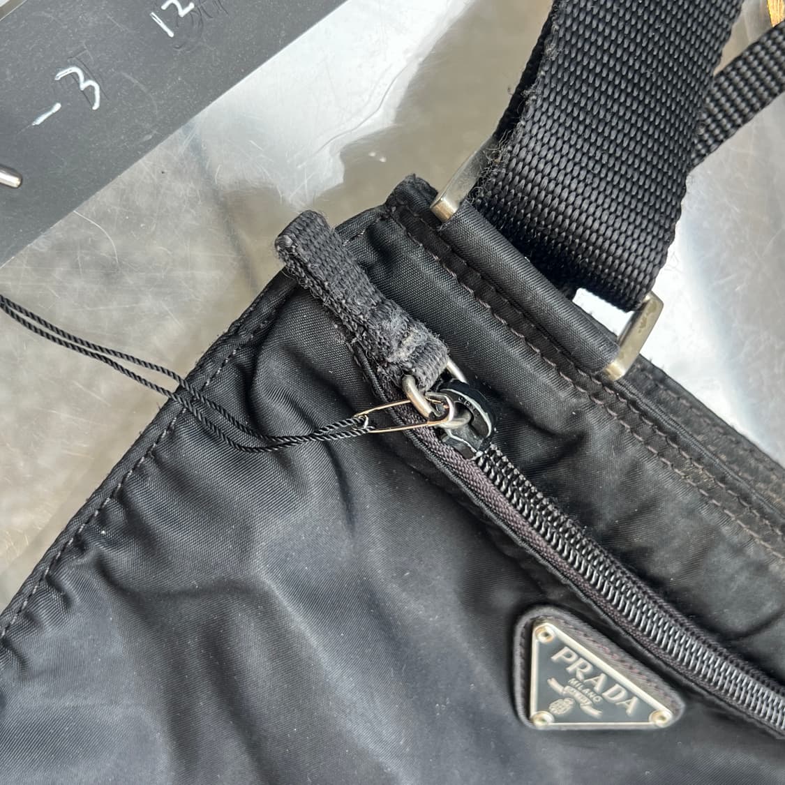 Prada nylon cross bag 상품이미지3