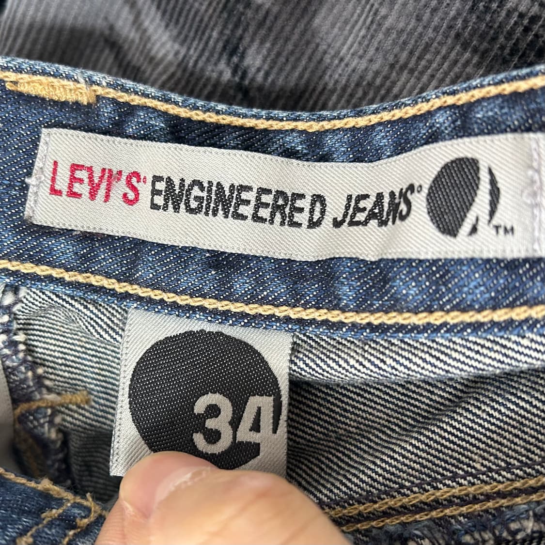 리바이스 엔지니어드 데님 팬츠 상품이미지8