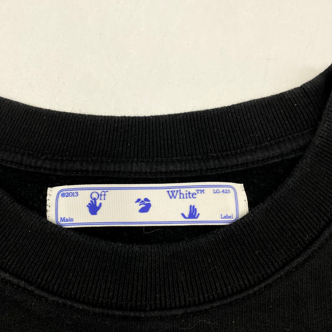  오프화이트 어그리먼트 애로우 맨투맨 (110)  ﻿ 상품이미지5