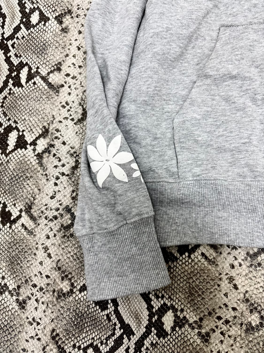 “Vintage” Oriental Print Grey Hooded zip 상품이미지5
