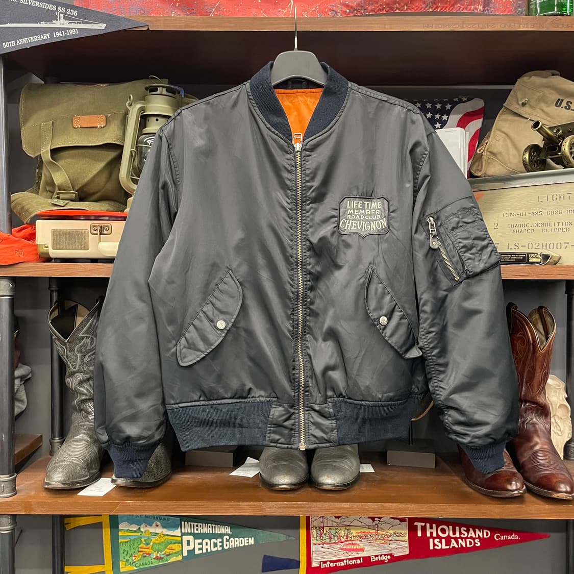 90s 쉐비뇽 후면 빅 자수 MA-1 봄버 항공 점퍼 상품이미지1