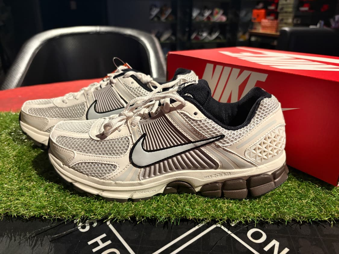 [새상품/w280]나이키 줌보메로5 정가이하판매 상품이미지3