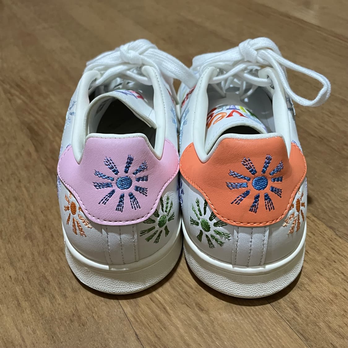 아디다스 스탠스미스 프라이드 스니커즈 255-250 상품이미지4