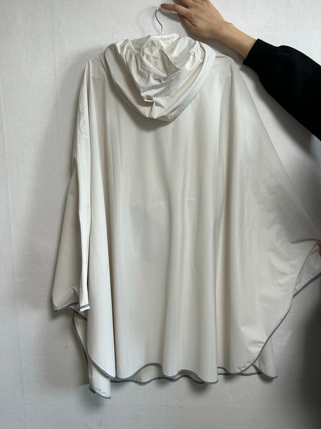 헌터 X 스타벅스 콜라보 레인 판초 아노락 아이보리 상품이미지2