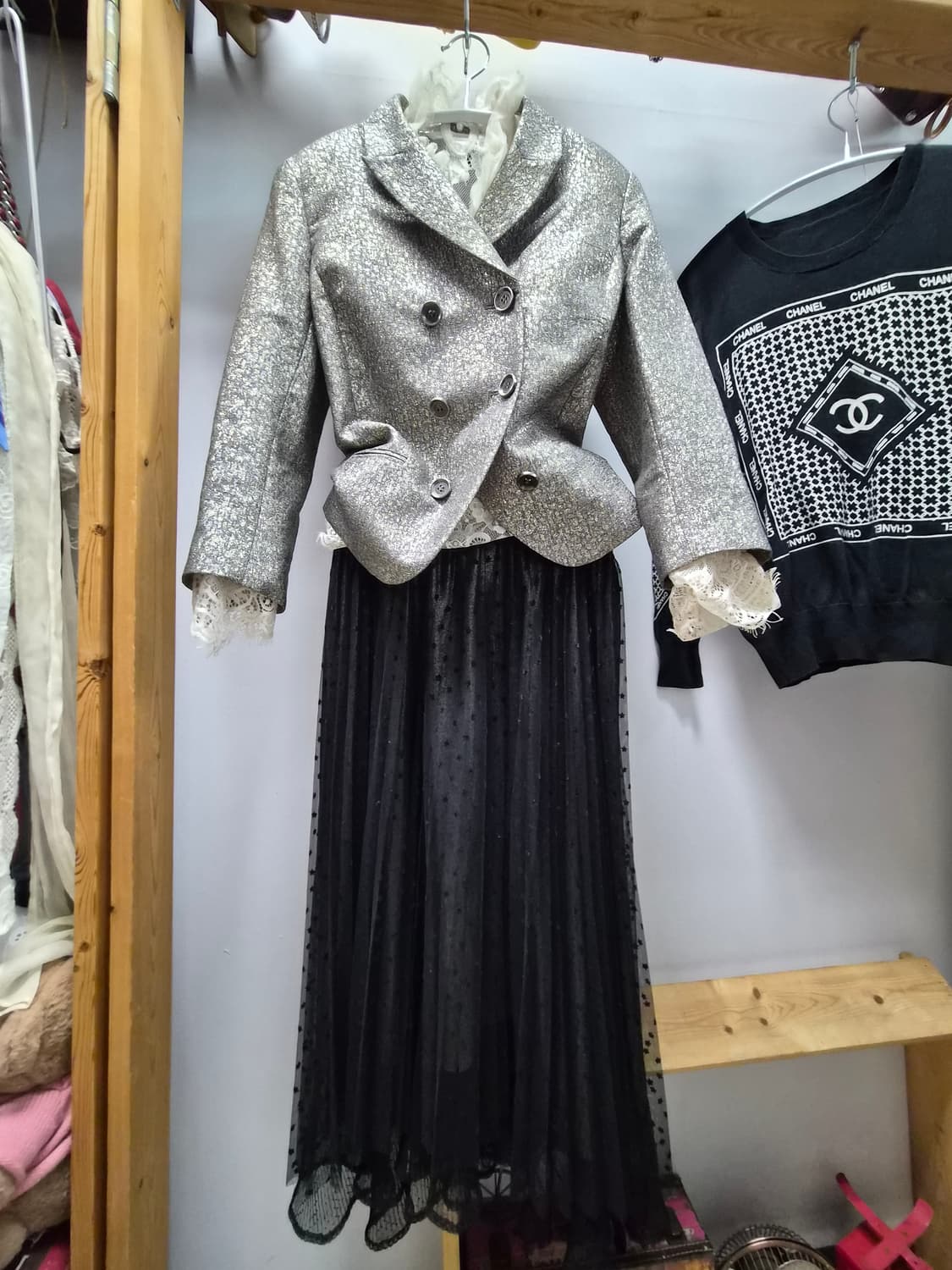 다이앤본 퍼스텐버그 샤이니 큐트 자켓. 오즈세컨 도트샤 스커트 상품이미지1