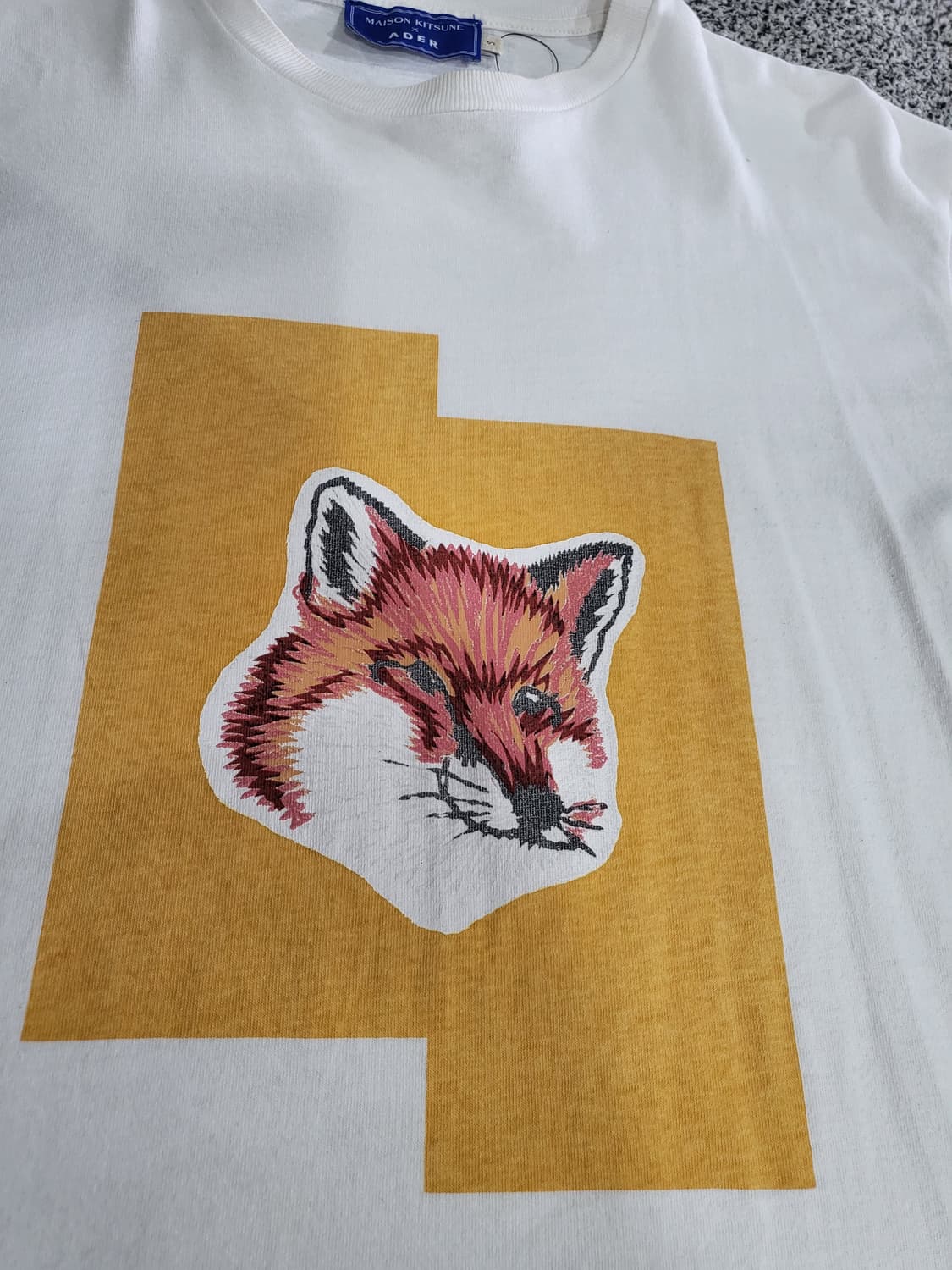 Maison Kitsuné (매종 키츠네 – 여우 프린트 티셔츠)
 상품이미지2