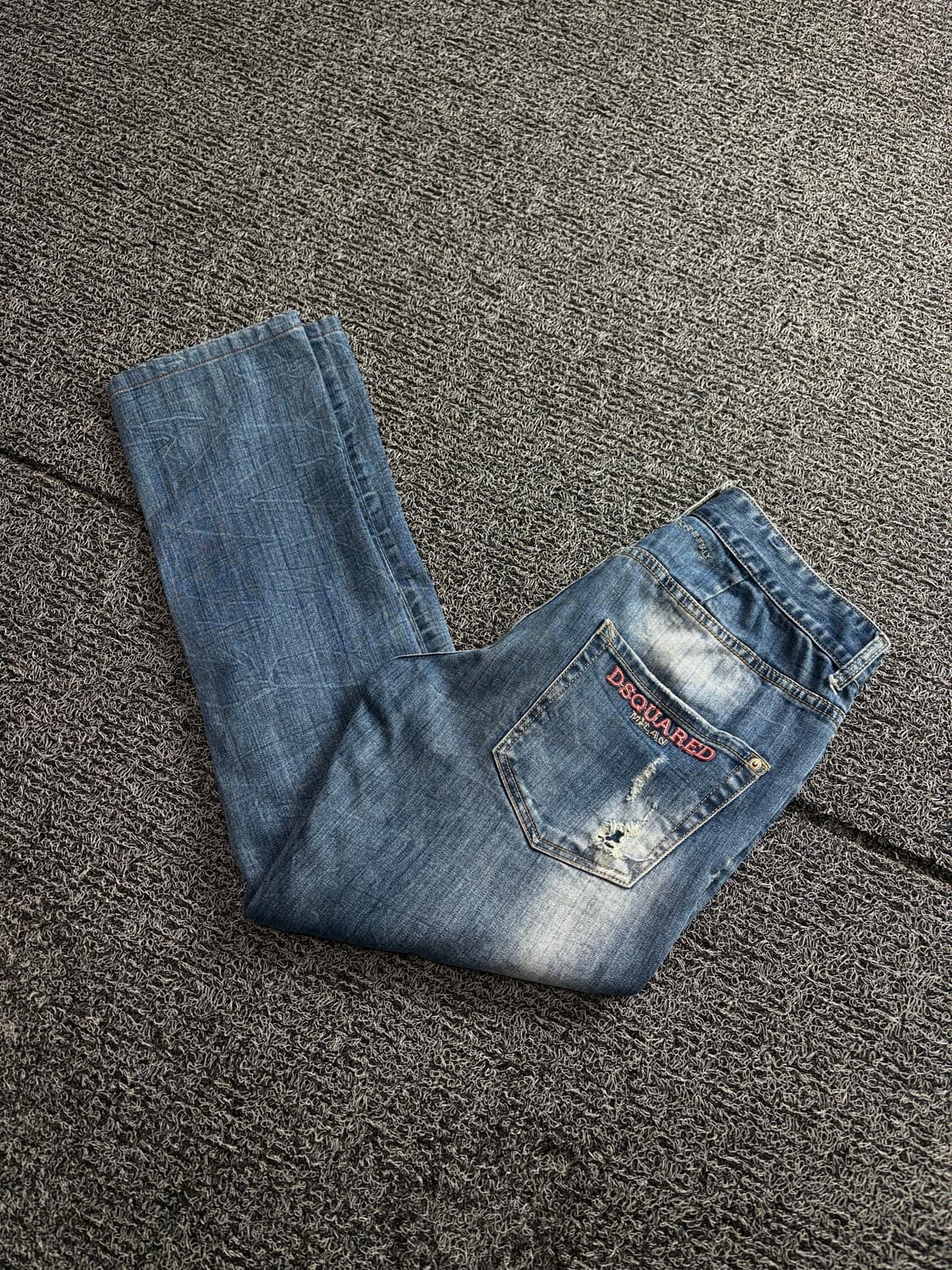 디스퀘어드2 자수로고 데미지 워싱 크롭 데님 팬츠 2665 상품이미지1
