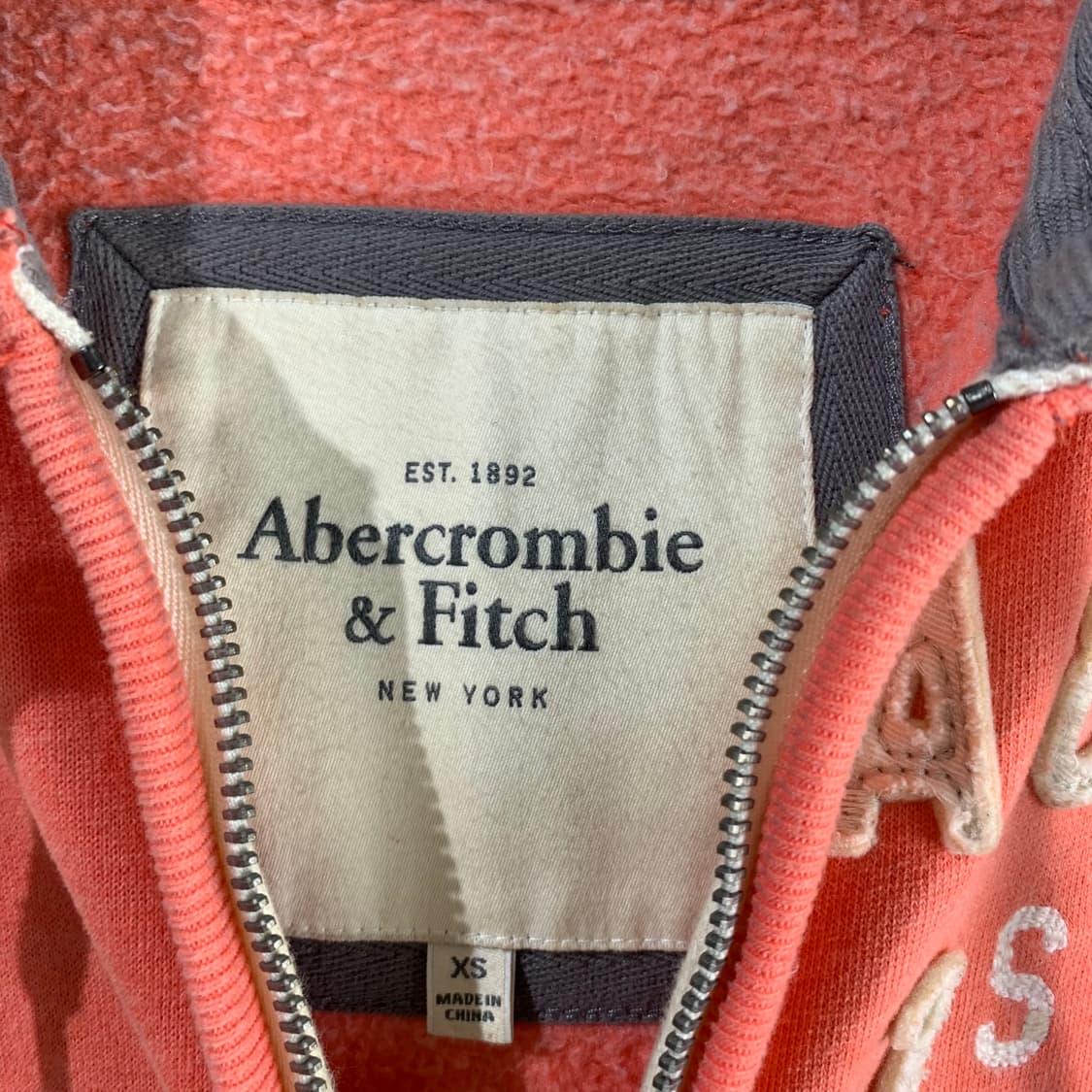 아베크롬비 y2k 와투케 살몬 후드집업 상품이미지8