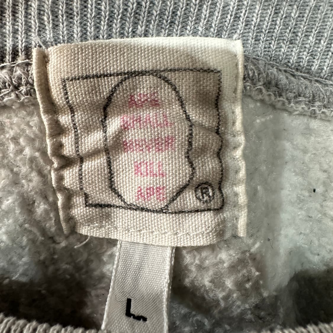 베이프 그레이 맨투맨 L 상품이미지5