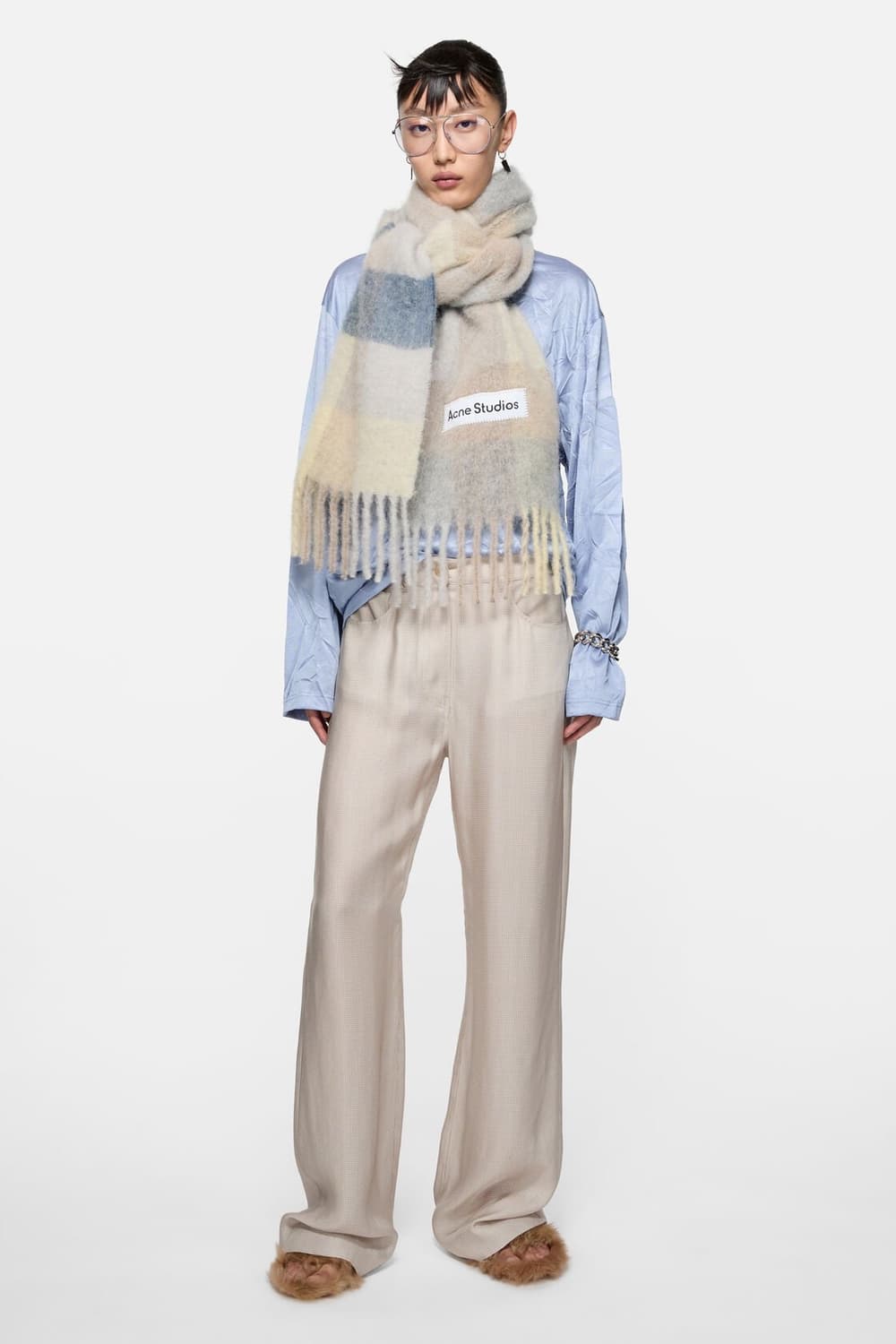 아크네 스튜디오 모헤어 체크 머플러 바닐라 베이지 상품이미지5