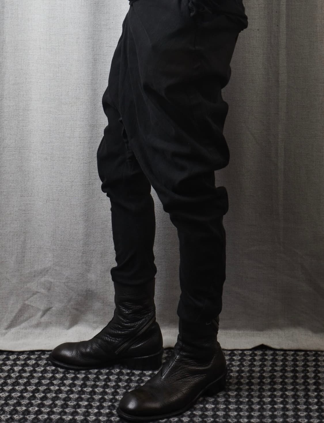 Julius Fw13 비대칭 드레이프 팬츠 상품이미지2