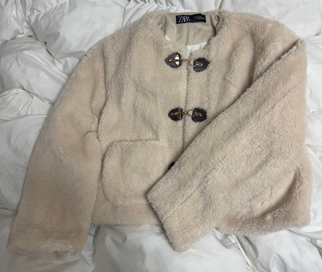 자라 카라비너페이크시어링점퍼 상품이미지2