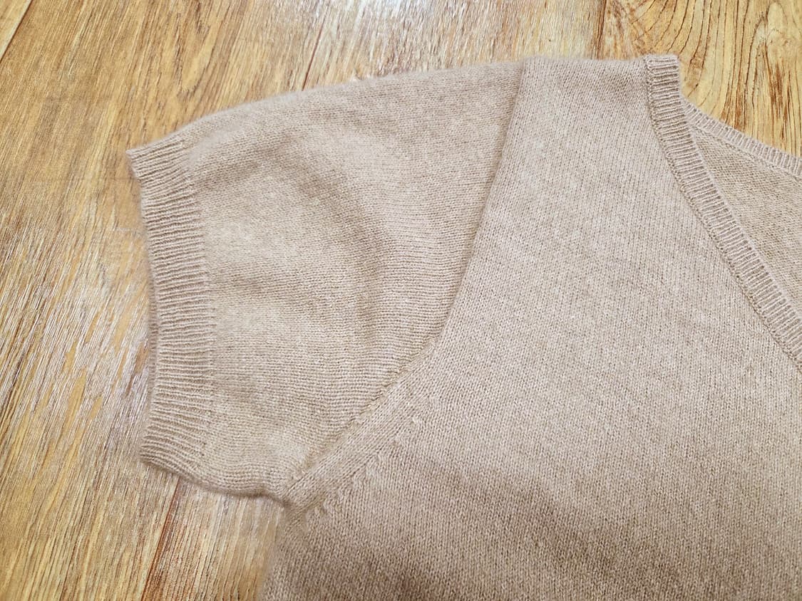 시에(SIE) V넥 폭스 반팔니트 55-66 상품이미지3