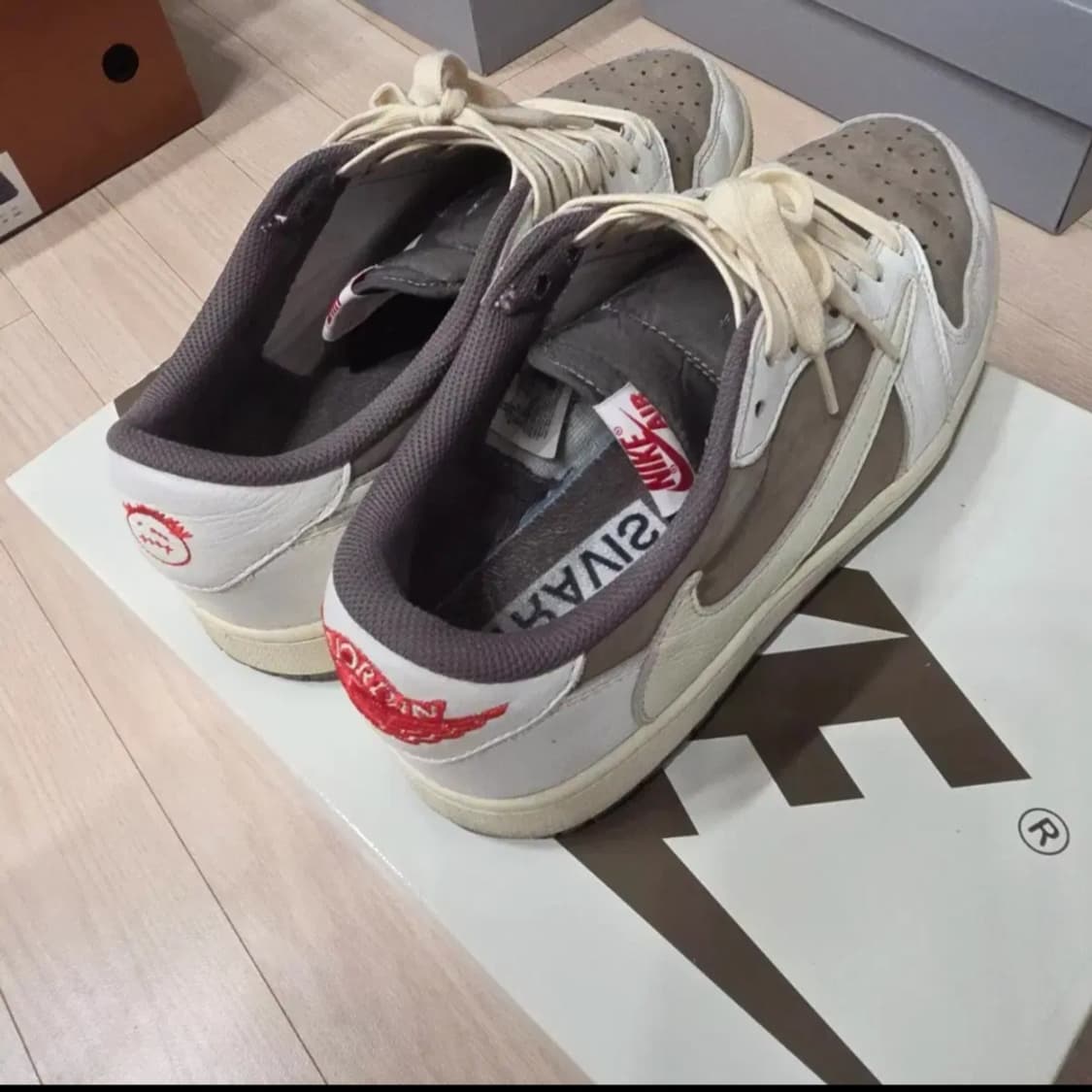 트래비스스캇 조던 리버스 모카 280 (밑창보강) 상품이미지2