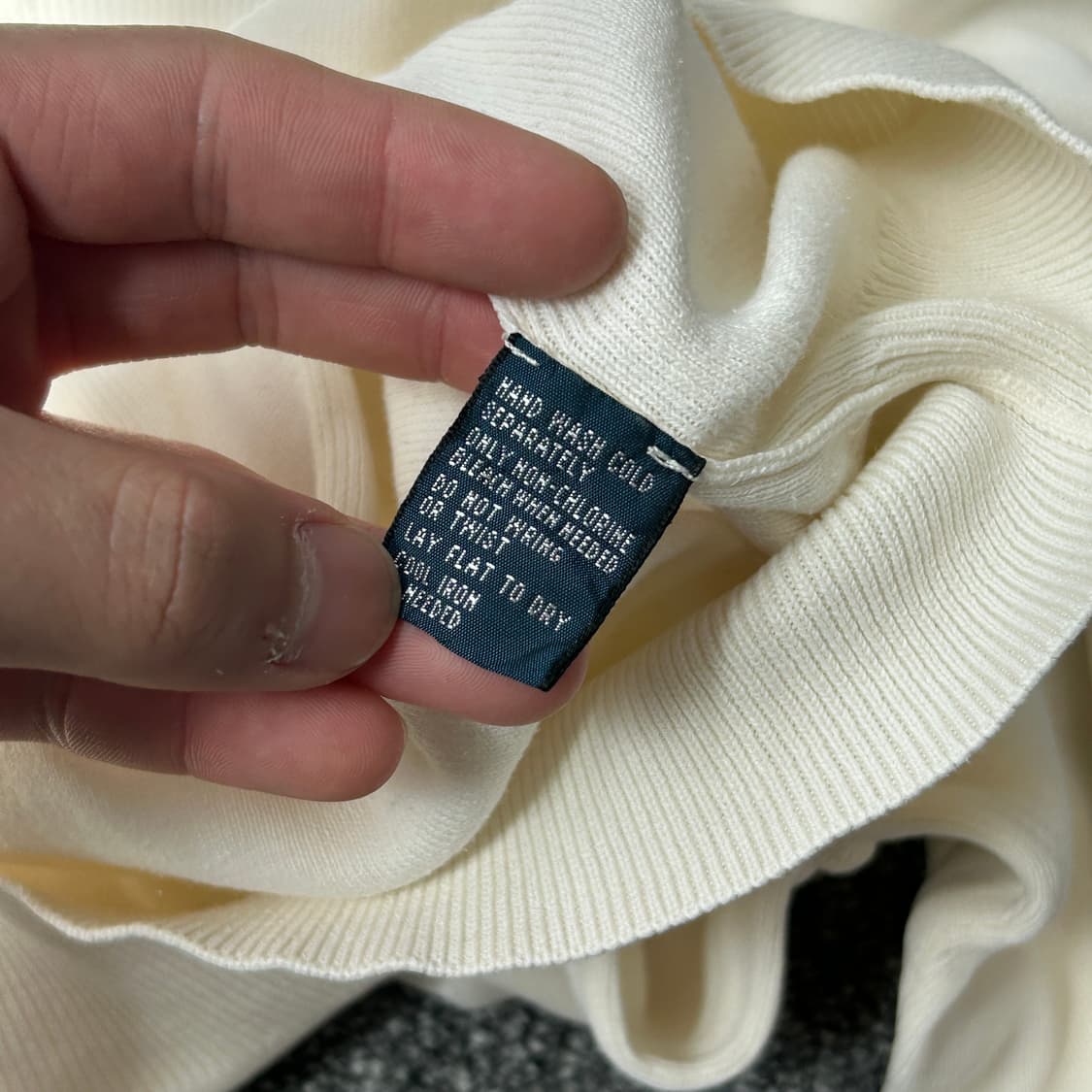 폴로 랄프로렌 베이지 브이넥 니트 상품이미지9