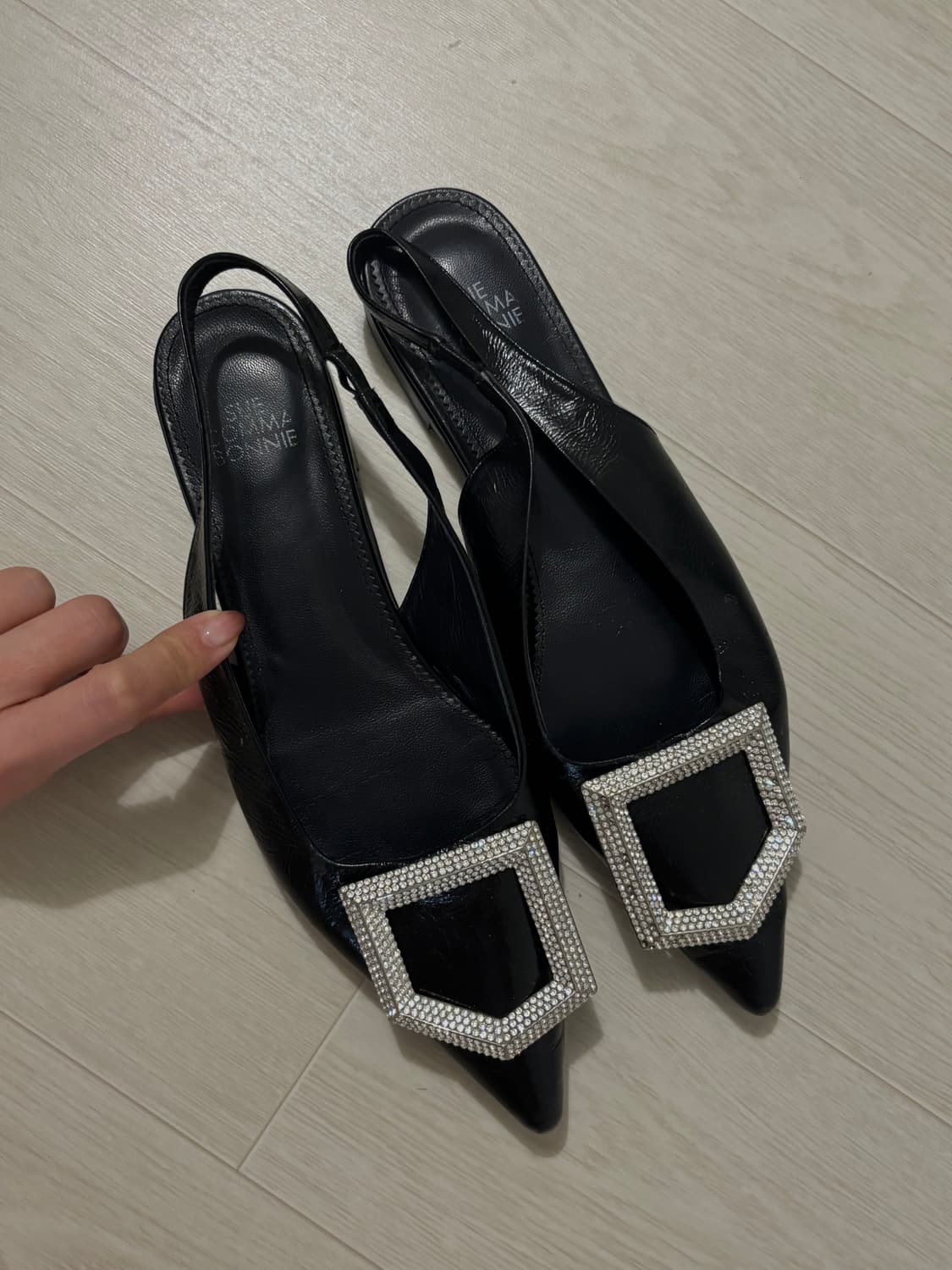 슈콤마보니 스퀘어 크리스탈 슬링백 39(250) 상품이미지5