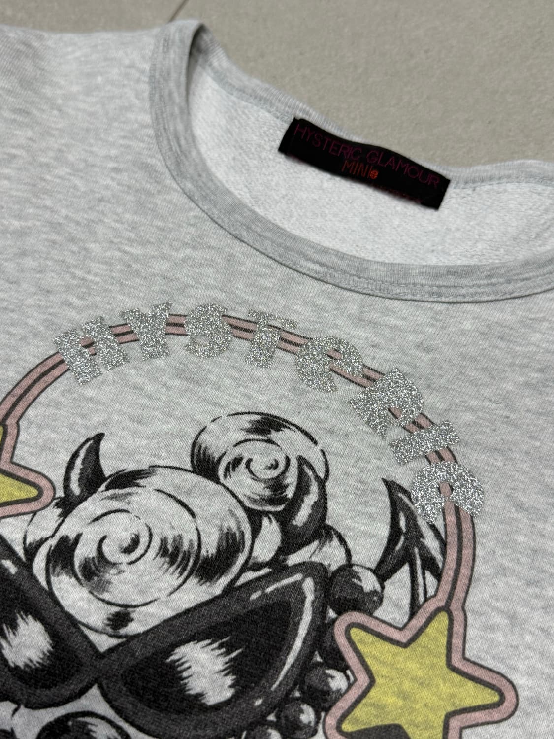 히스테릭 글래머 아카이브 listen to the evil 맨투맨 스웨터 상품이미지2