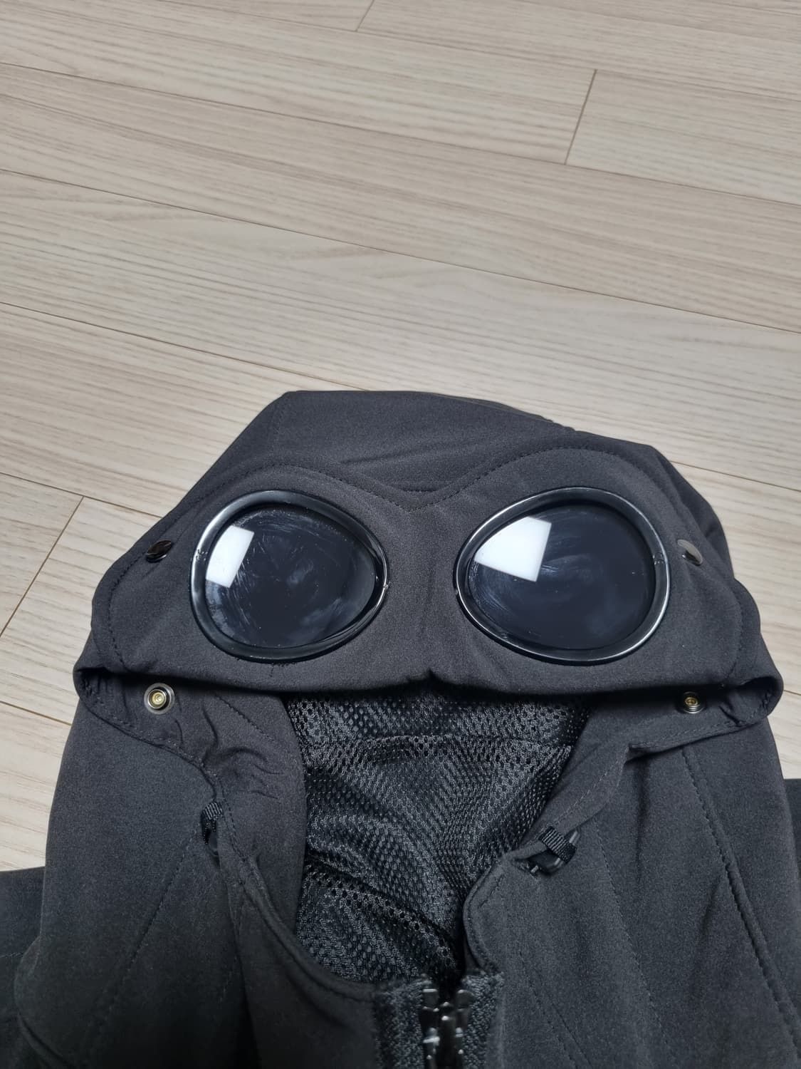 cp컴퍼니 쉘 조끼패딩 상품이미지3