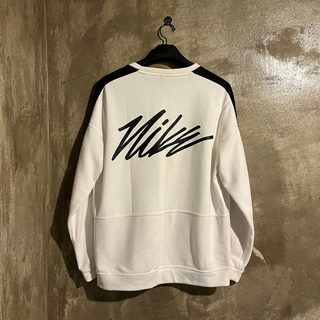 나이키 맨투맨 상품이미지4