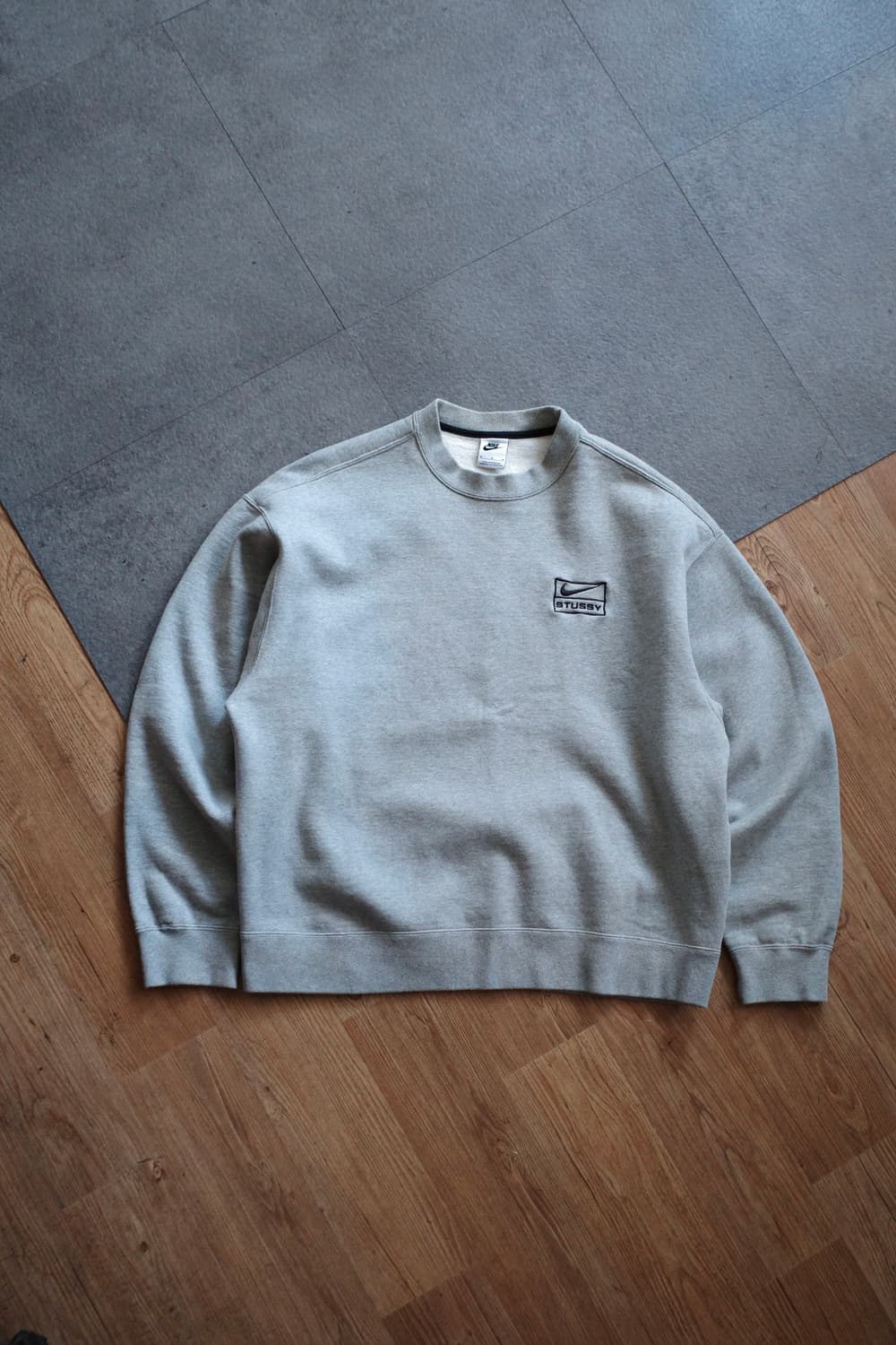 나이키 x 스투시 스웻셔츠 상품이미지2