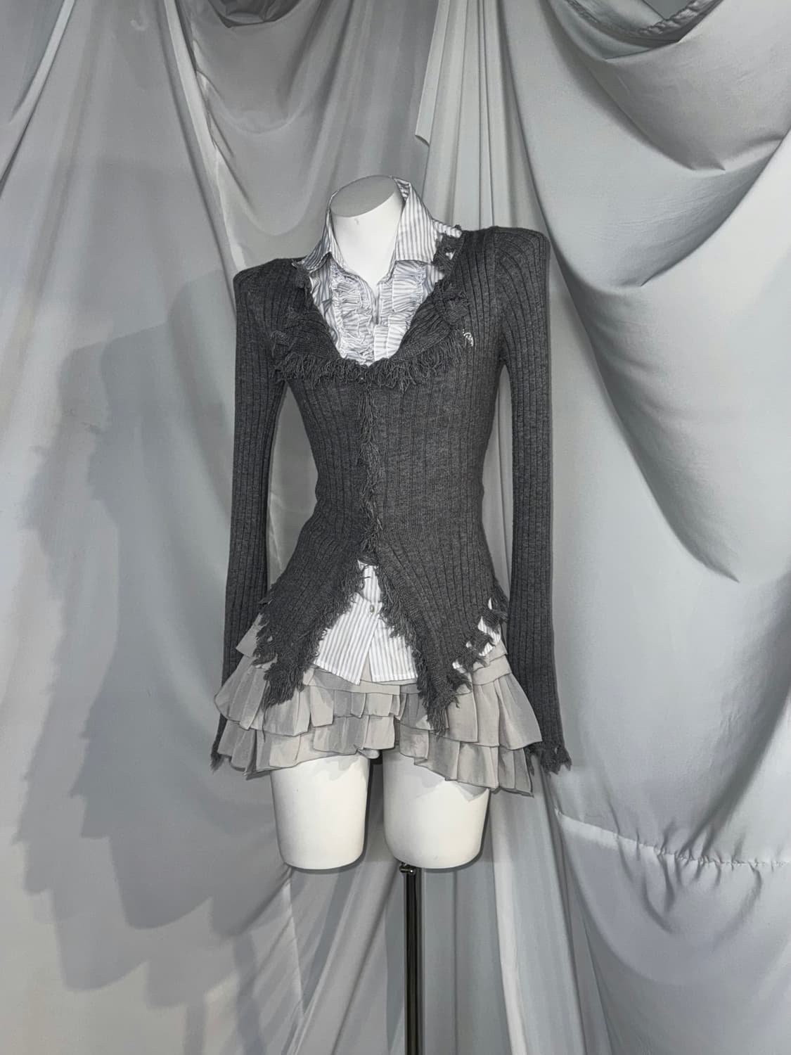 Guess 게스 핀터맛 그런지 프레피 코디세트  상품이미지4