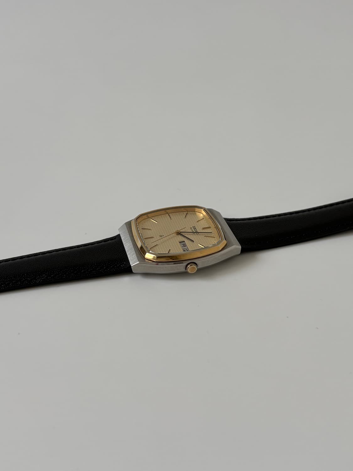 1980s Seagull Gold Bezel Square Quartz 상품이미지5