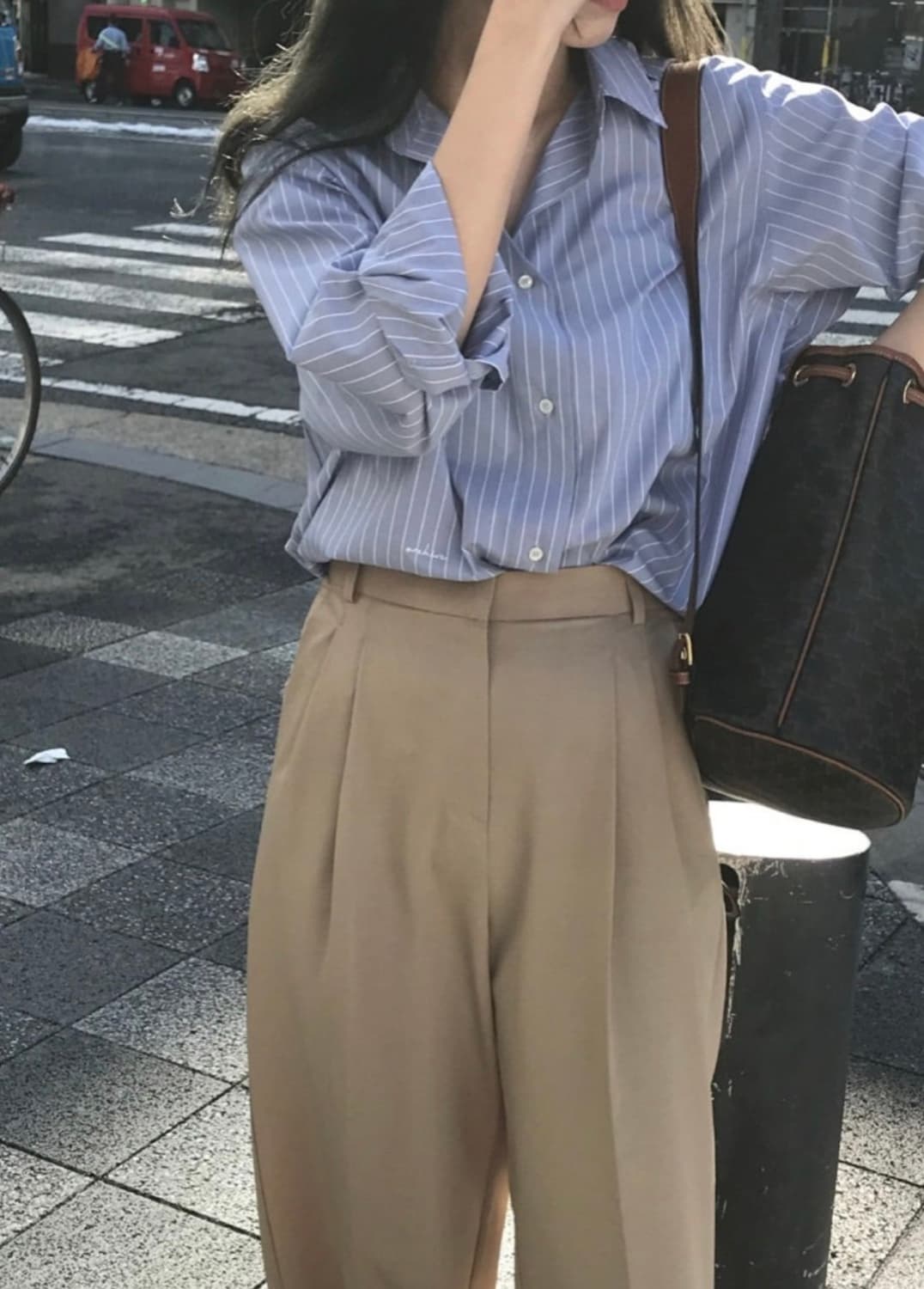 아카이브제이투유 켈리 스트라이프 셔츠 상품이미지3