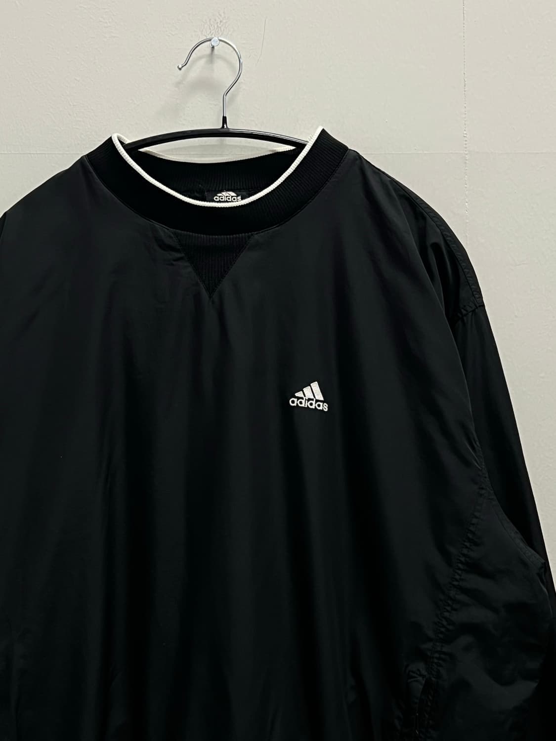 (105) 아디다스 올드스쿨 우븐 웜업 블랙 상품이미지3