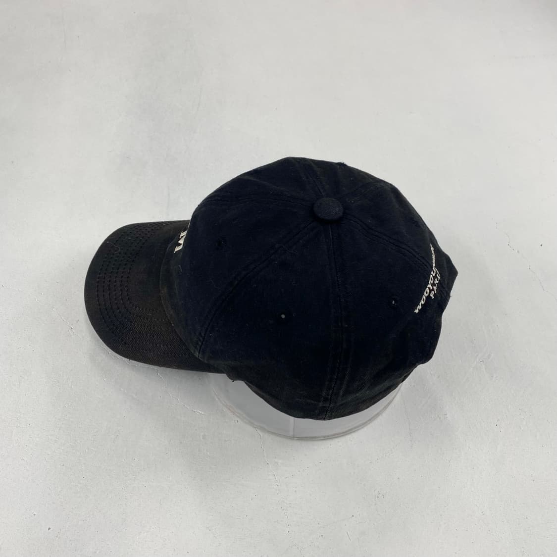 우영미 스몰 로고 블랙 볼 캡 상품이미지4