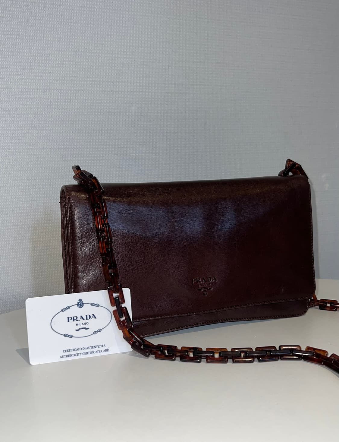 프라다 체인 크로스백 브라운 상품이미지4