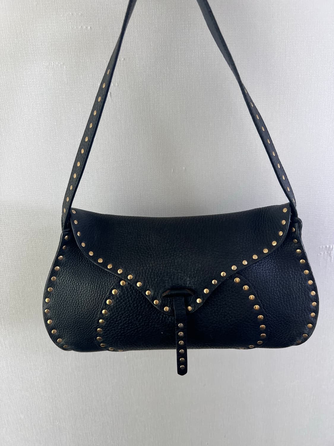 셀린느 Y2K 마카담 스터드 숄더백 상품이미지4