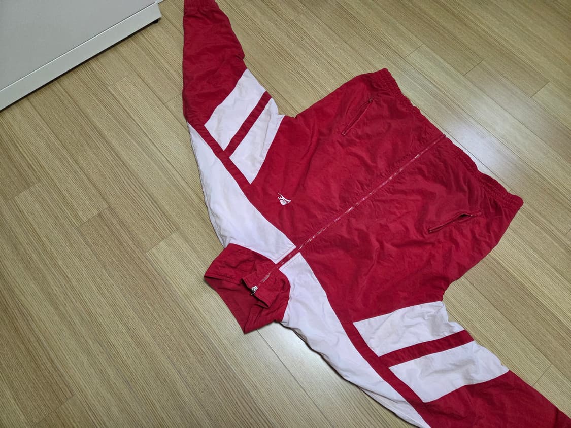 나이키 올드스쿨 레트로 화이트레드 바람막이 점퍼 상품이미지6