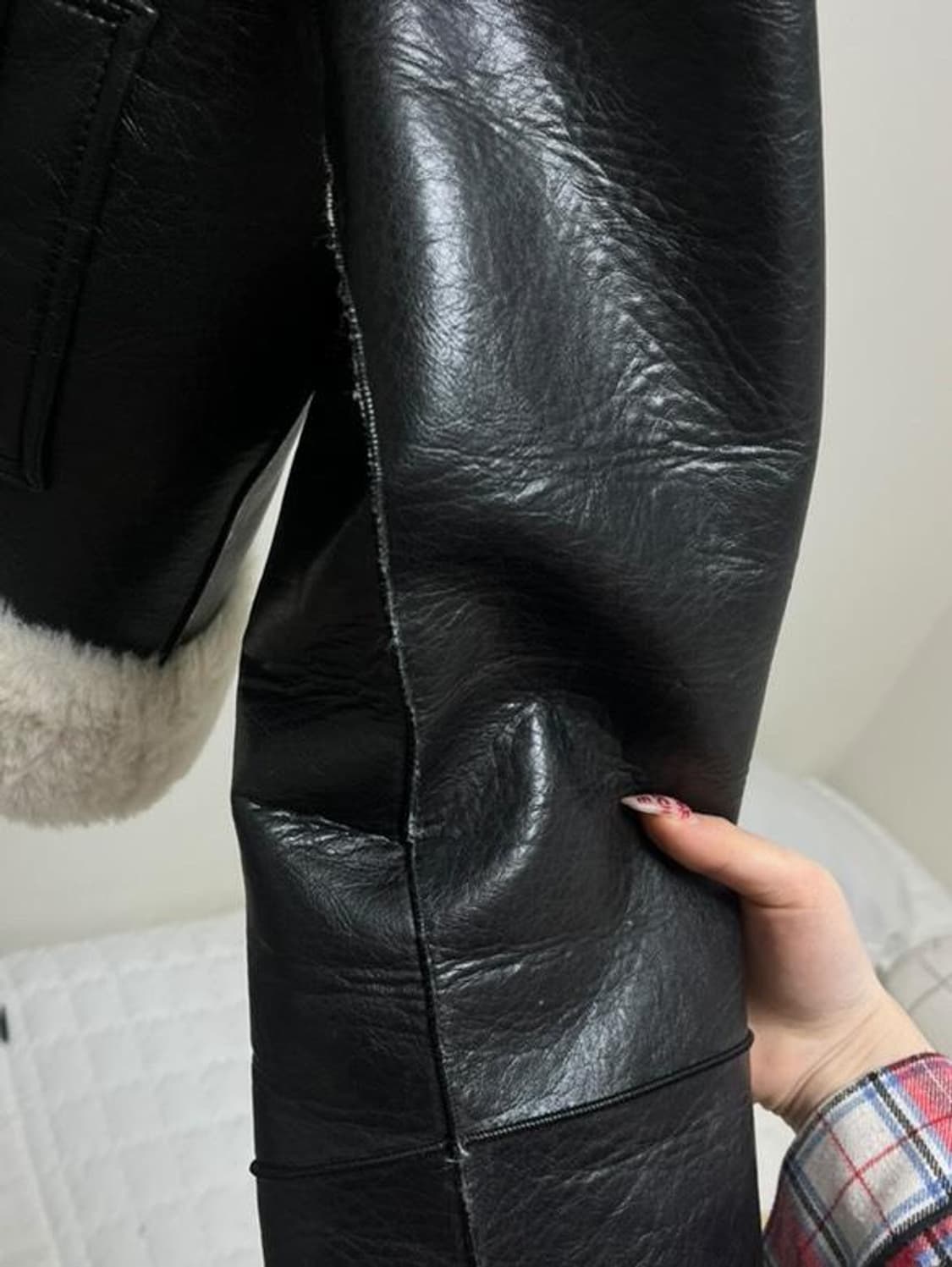 보헤미안 서울 무스탕 23f/w 상품이미지2