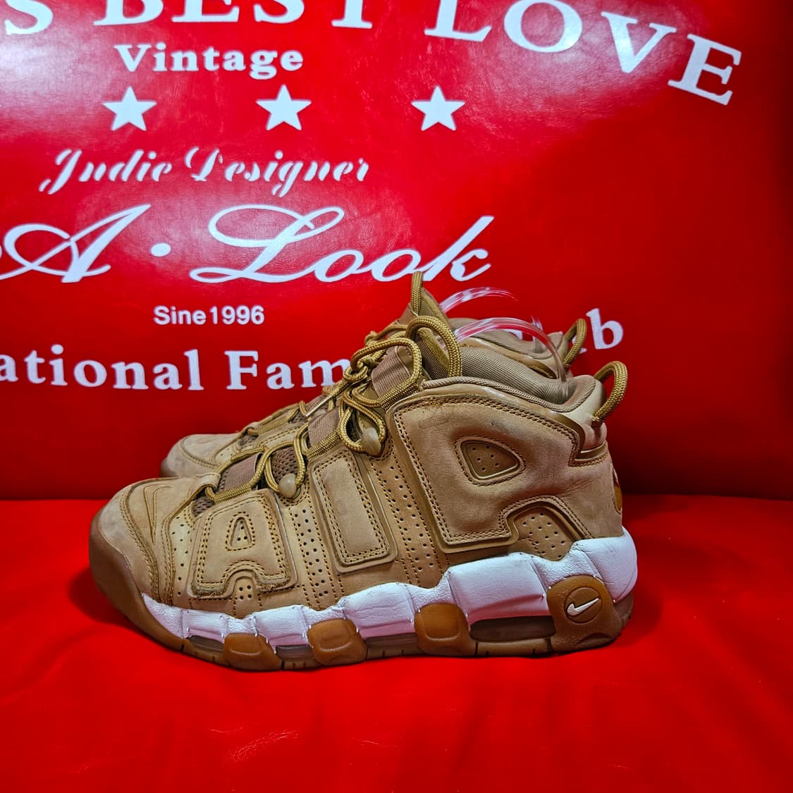 나이키(Nike) 에어모어 업템포96 프리미어 스니커즈 265 상품이미지1