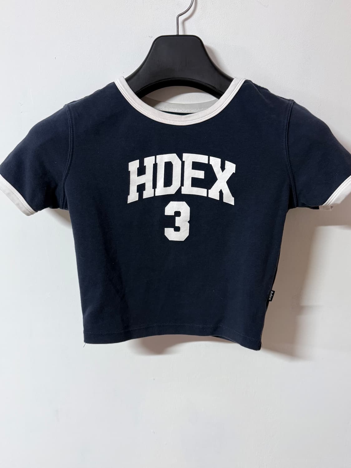 에이치덱스 크롭 반팔티 상품이미지1