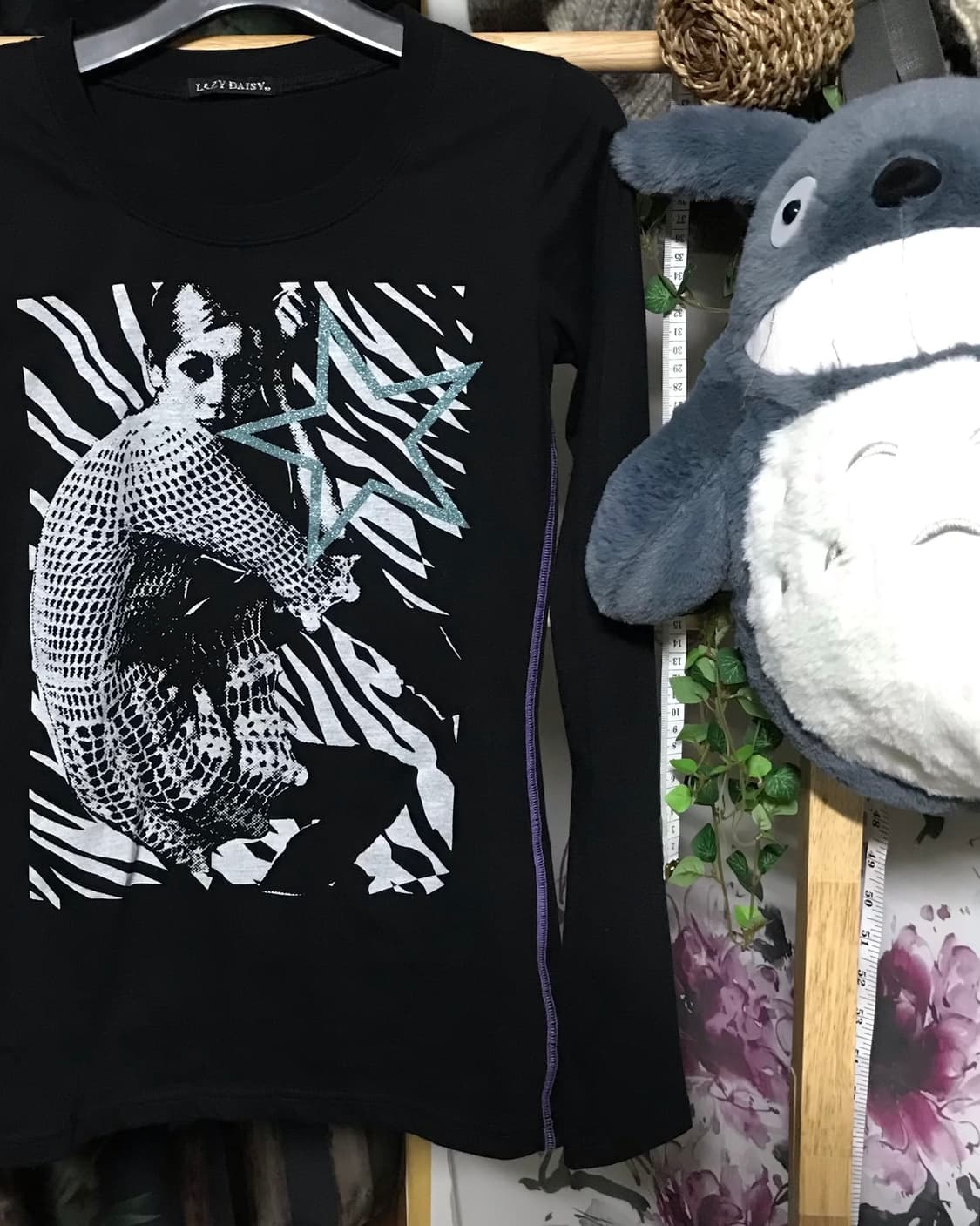 LAZY DAISY 펑크 프린팅 블랙 롱슬리브 상품이미지2