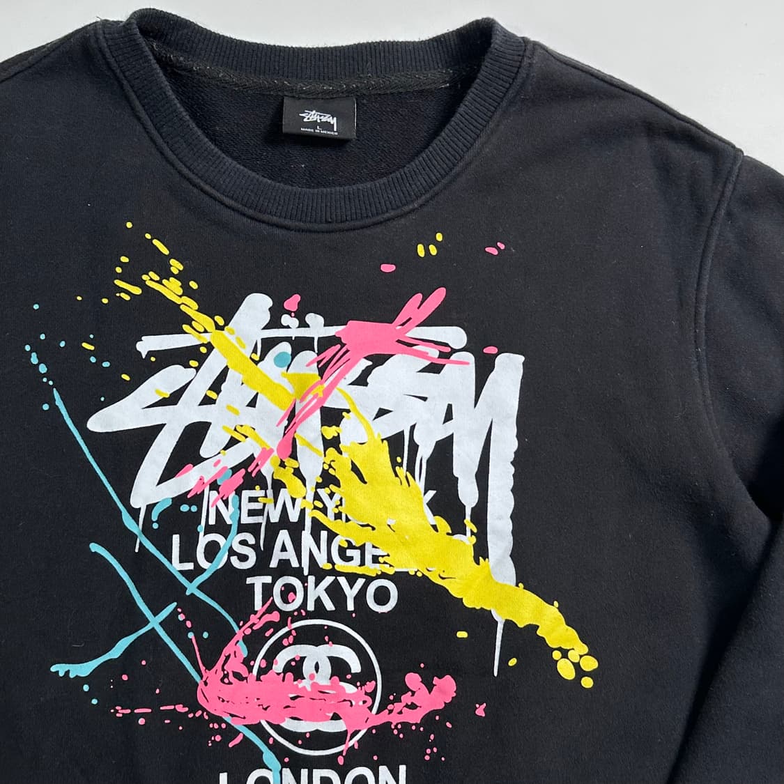 스투시 페인팅 월드투어 맨투맨   상품이미지3