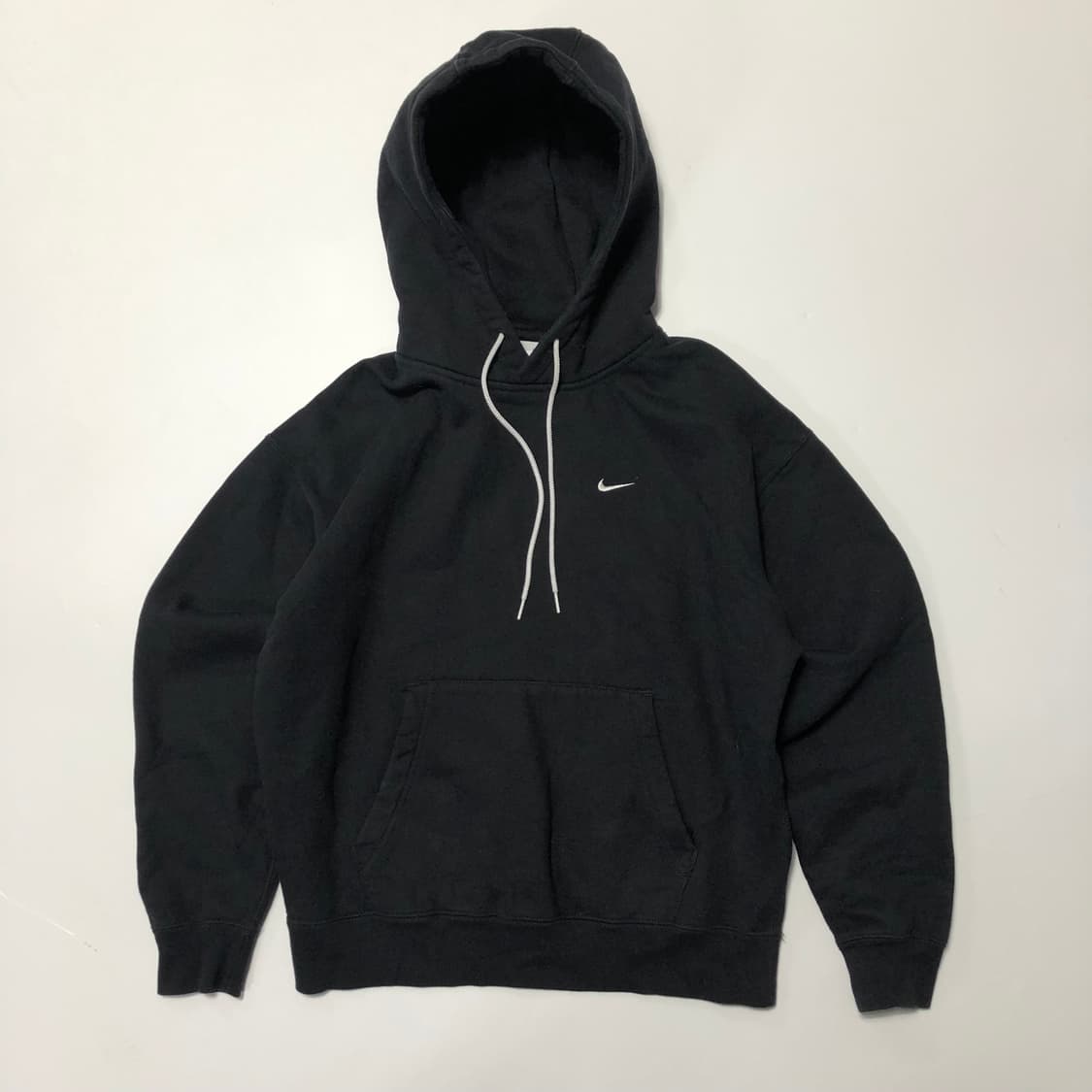 나이키 솔로스우시  후드티 상품이미지1