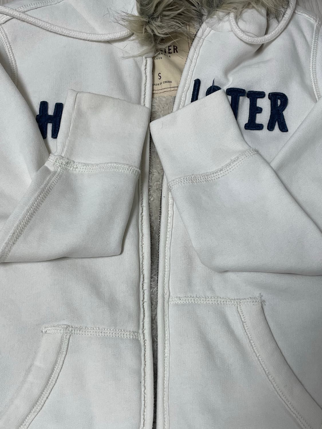 홀리스터 울프죠 후드집업 상품이미지6