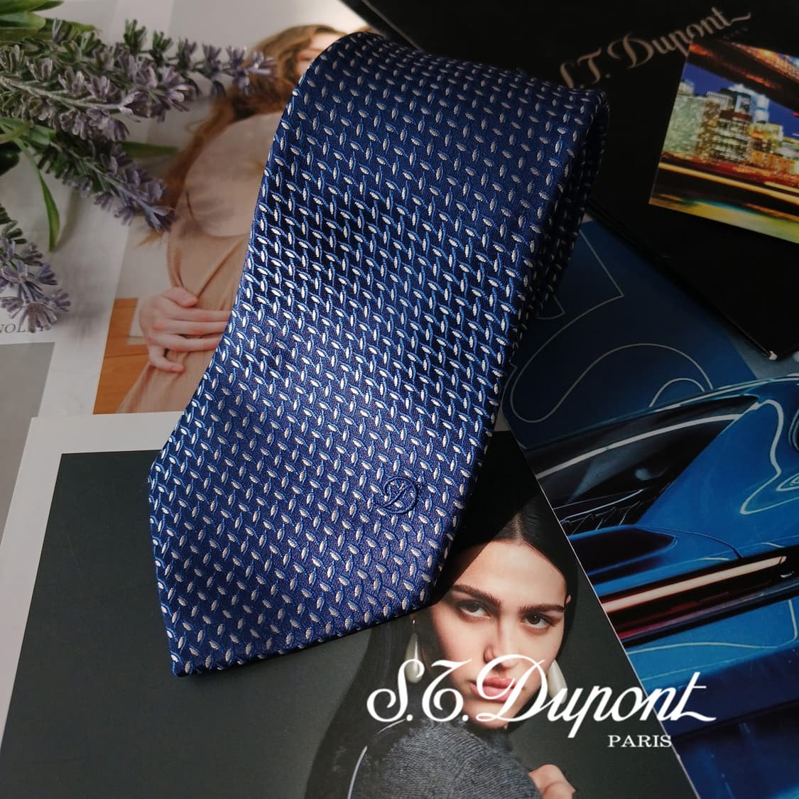 에스.티. 듀퐁 실크 블루 패턴 넥타이 8cm A+등급 A19788
 상품이미지1